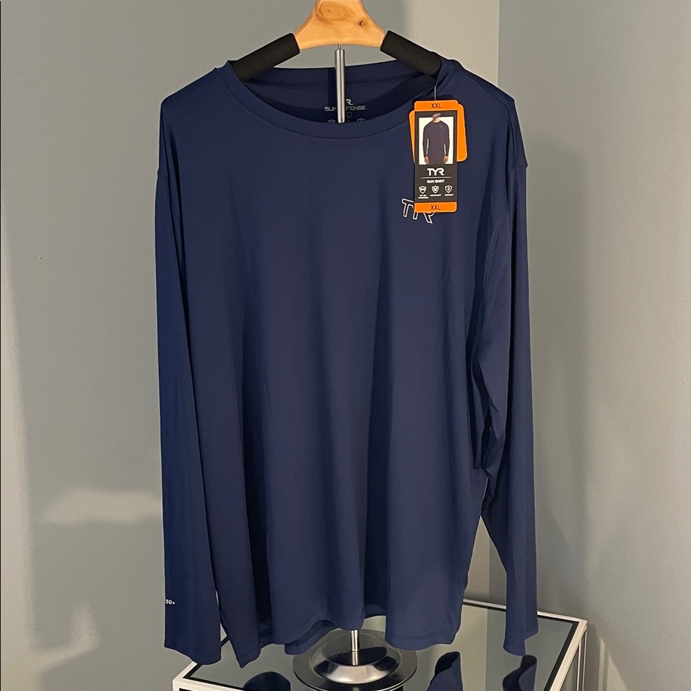 TYR Men's Navy Long Sleeve Rash Guard sun shirt nwt